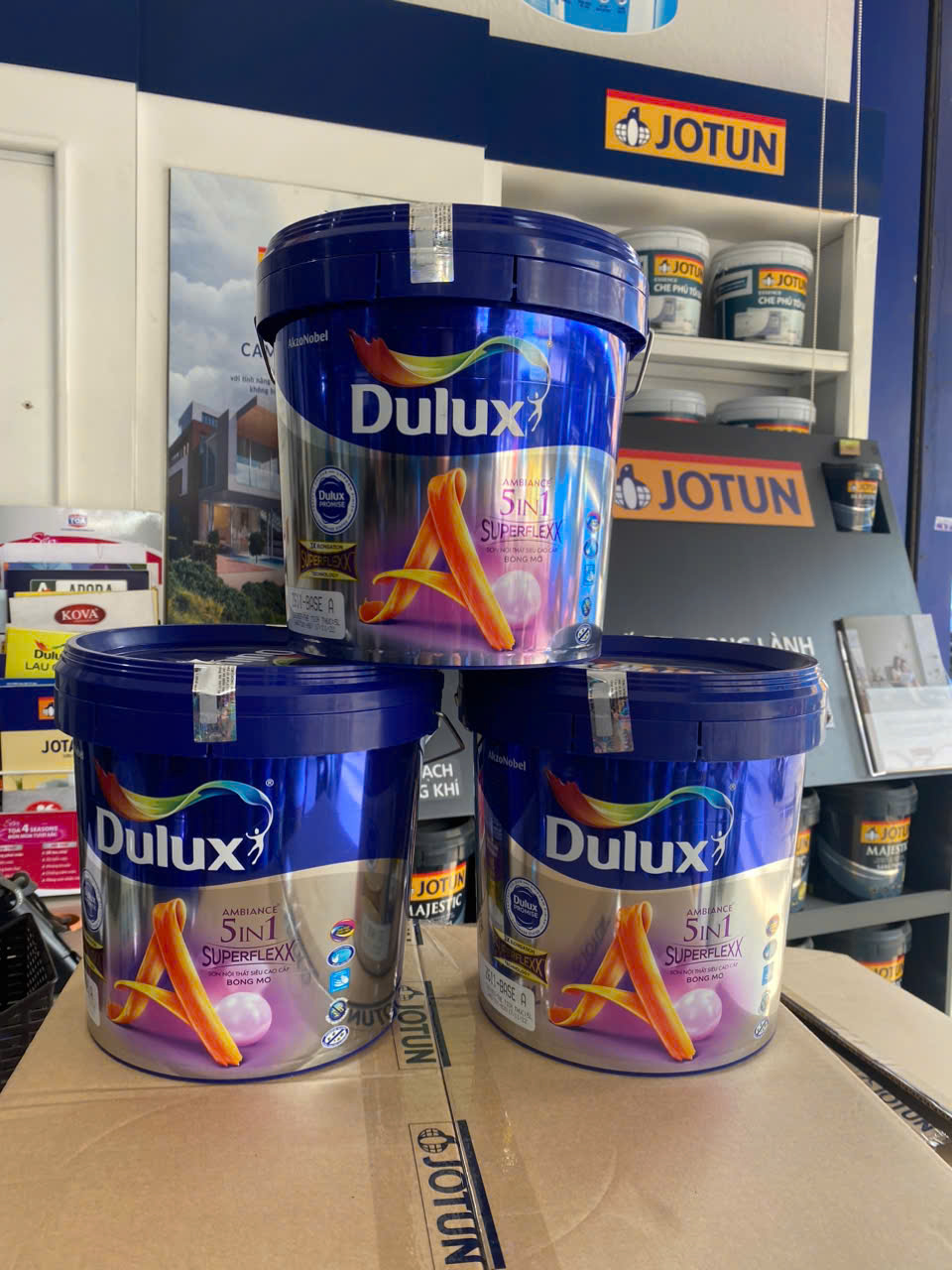 Sơn Nội Thất DULUX AMBIANCE 5IN1 SUPERFLEXX Bóng Mờ Z611-5L